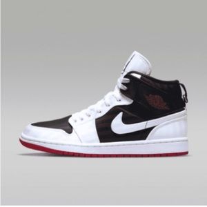 Air Jordan 1 Mid SE Utility Blk/Gym Red/ White